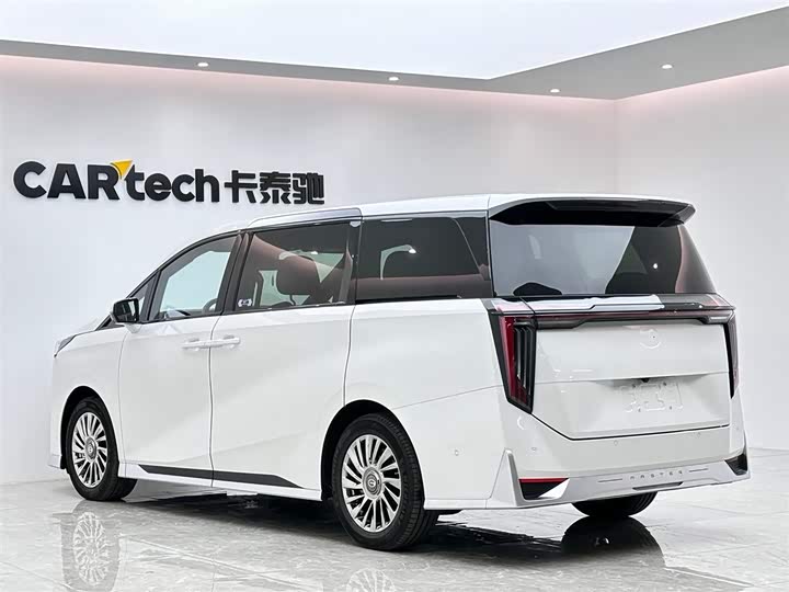 Фото 3 - GAC Trumpchi M8