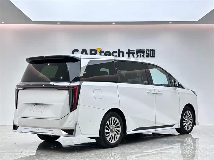 Фото 5 - GAC Trumpchi M8