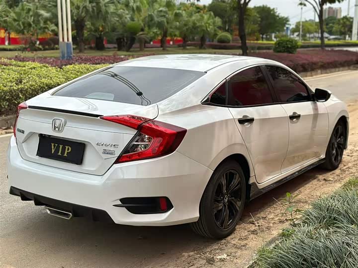 Honda Civic 2019 2019款 220TURBO CVT燃动版 国V