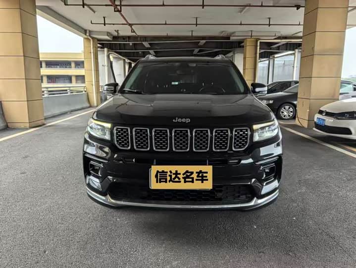 Jeep Grand Commander 2022 2022款 2.0T 两驱豪华版