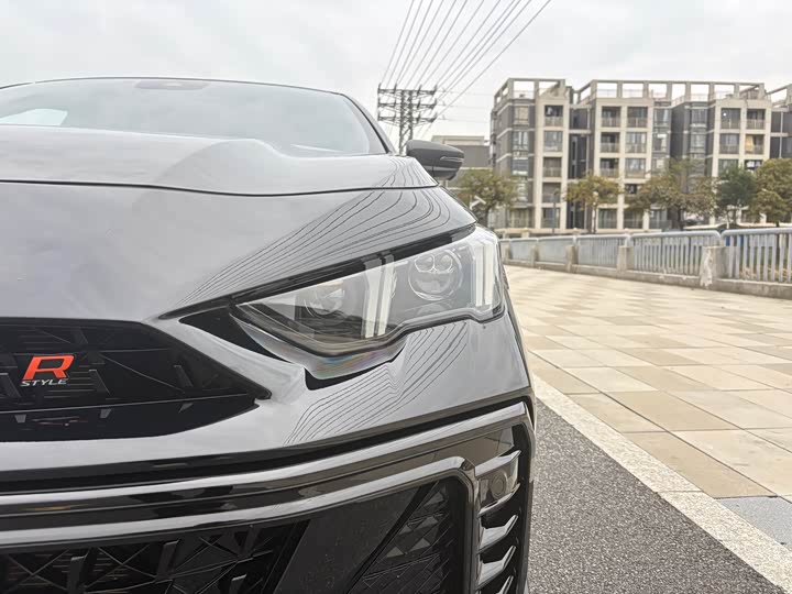 GAC Trumpchi Empow R 2025 2025款 270T DCT 影豹R-Style劲享版
