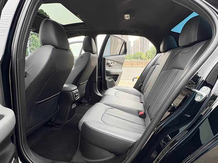 GAC Trumpchi Empow R 2025 2025款 270T DCT 影豹R-Style劲享版