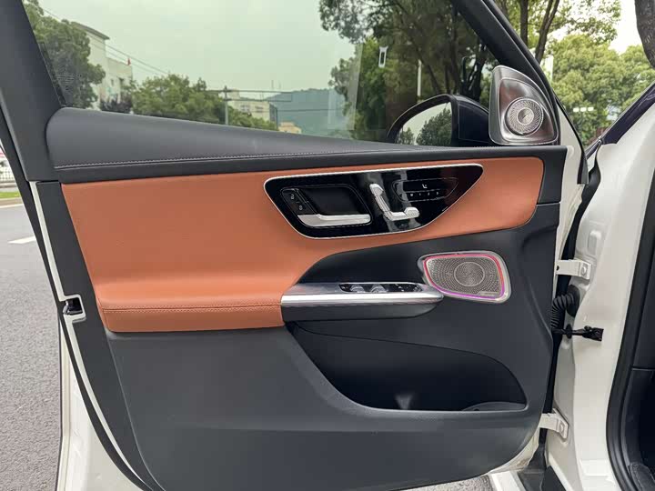 Фото 9 - Mercedes-Benz GLC-Class