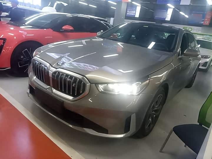 BMW i5 2025 2025款 eDrive 35L 豪华套装
