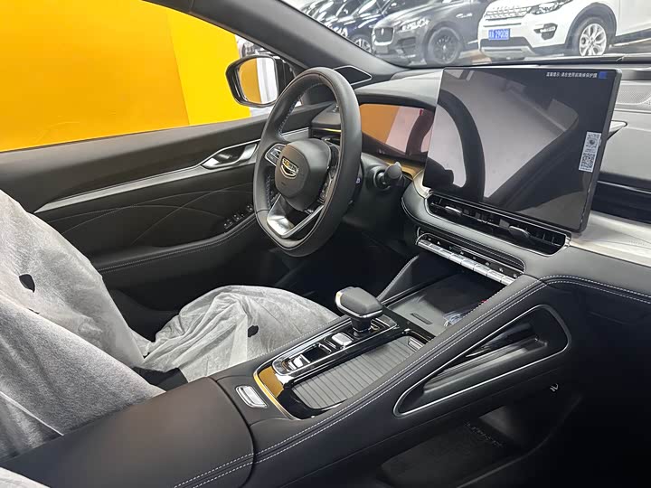 Geely Preface 2026 2026款 东方曜 1.5TD 昆仑版