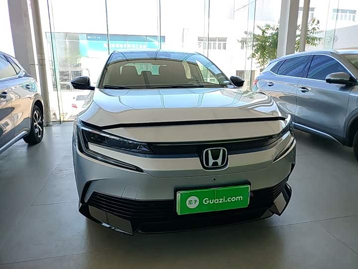 2024 Honda e:NP2