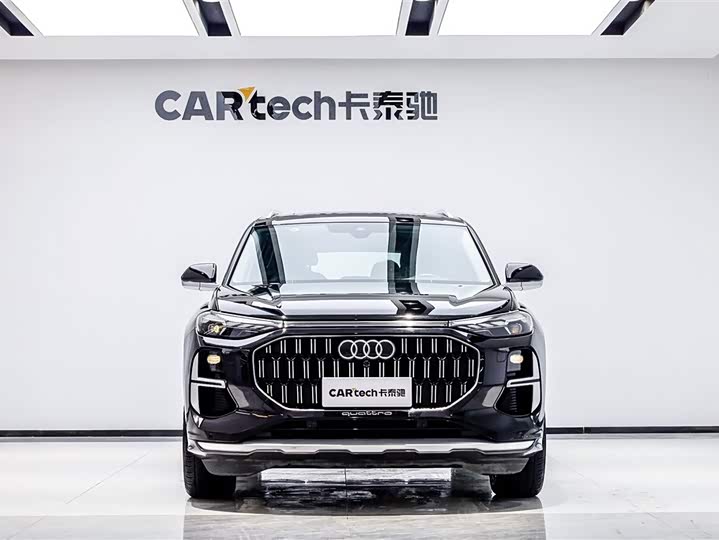 Audi Q6 2024 2024款 40 TFSI quattro 观云型 羽林套装 7座