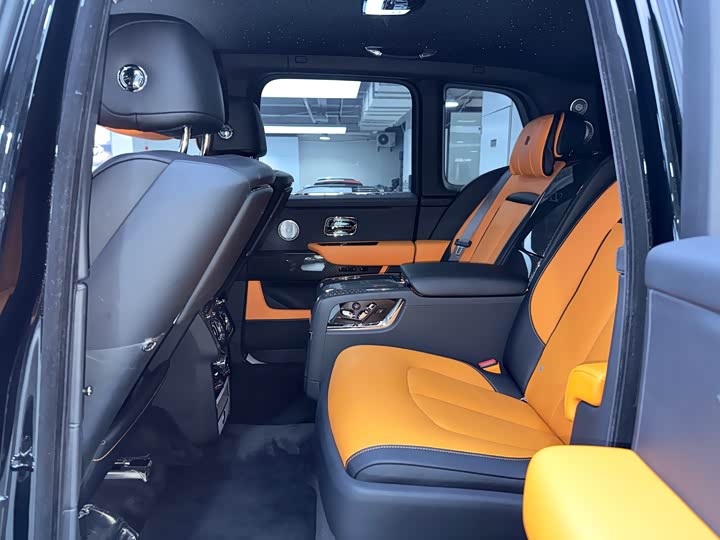 Rolls-Royce Cullinan 2024 2024款 Black Badge