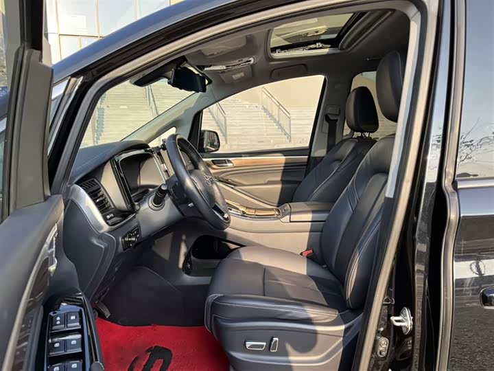 Фото 8 - GAC Trumpchi M8