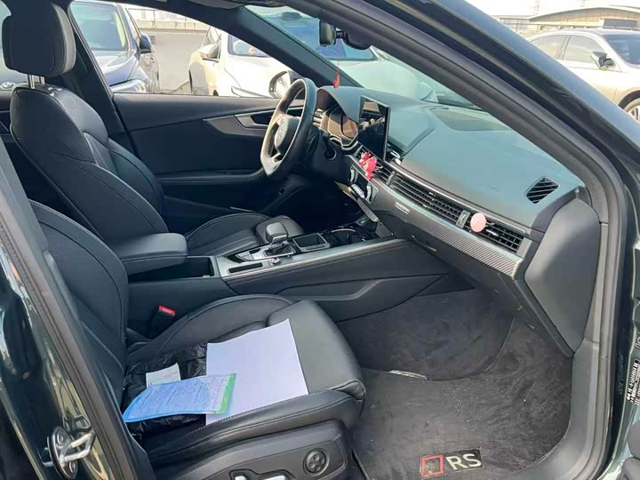 Zdjęcie 9 - Audi A4L