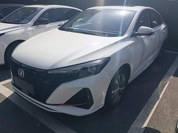 Zdjęcie 2 - Changan Eado Plus