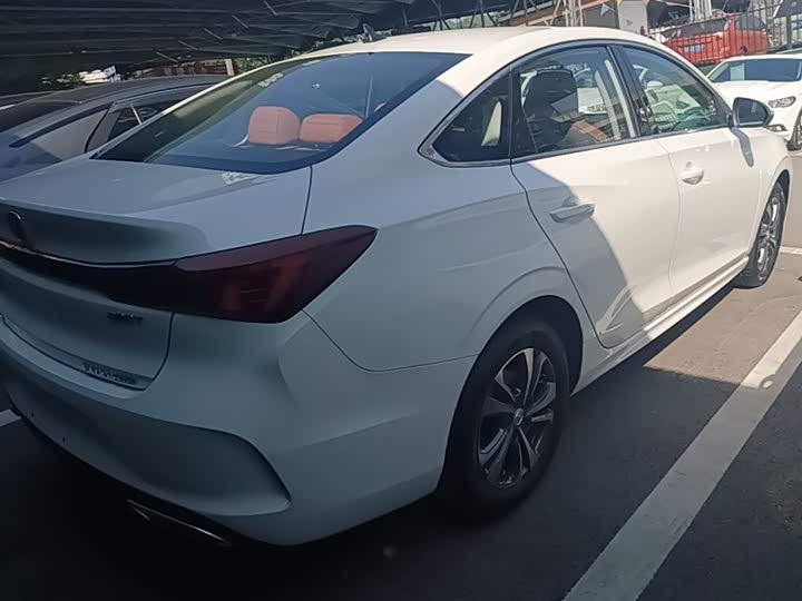 Zdjęcie 7 - Changan Eado Plus