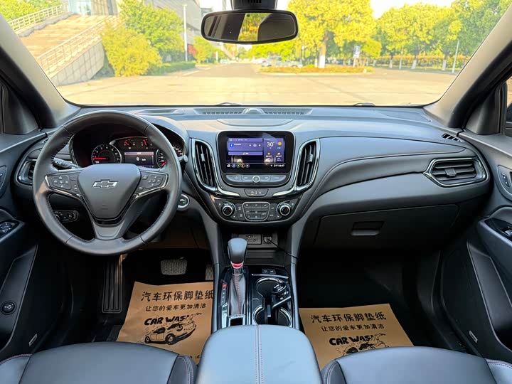 Фото 9 - Chevrolet Equinox