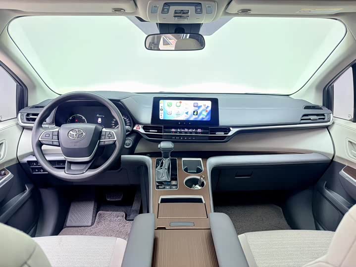 Фото 5 - Toyota Sienna