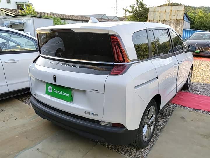 Bestune NAT 2023 2023款 PRO 舒享出行版 425km