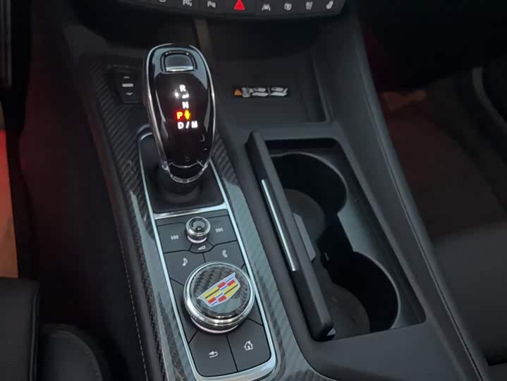 Фото 7 - Cadillac CT5