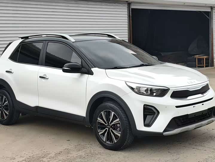 Kia KX1 2021 2021款 1.4L CVT趣享天窗款
