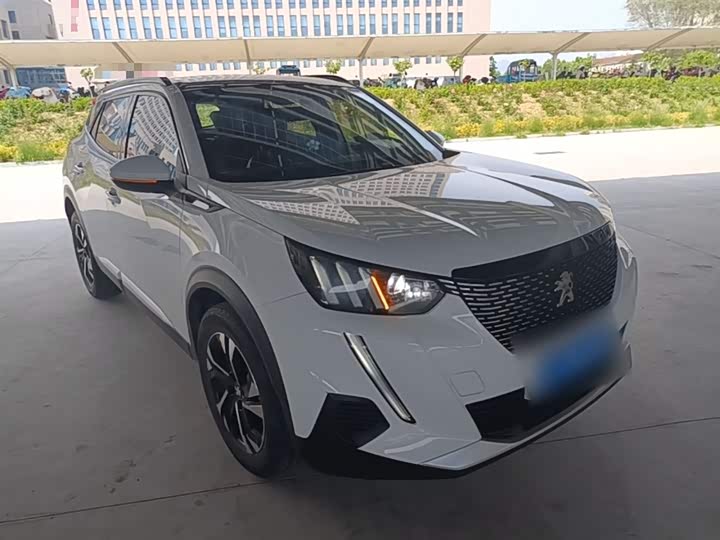 Фото 4 - Peugeot 2008