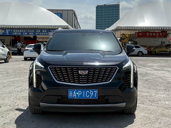 Photo 2 - Cadillac XT4