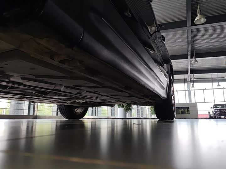 Фото 8 - Mercedes-Benz GLB-Class