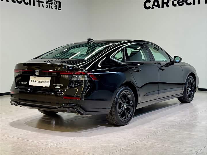Honda Accord 2025 2025款 运动系列 260TURBO 豪华版