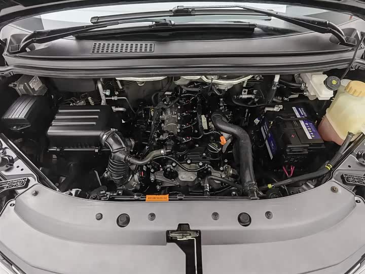 Фото 6 - Dongfeng Forthing Lingzhi M5