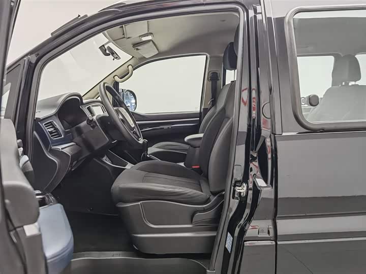 Фото 8 - Dongfeng Forthing Lingzhi M5