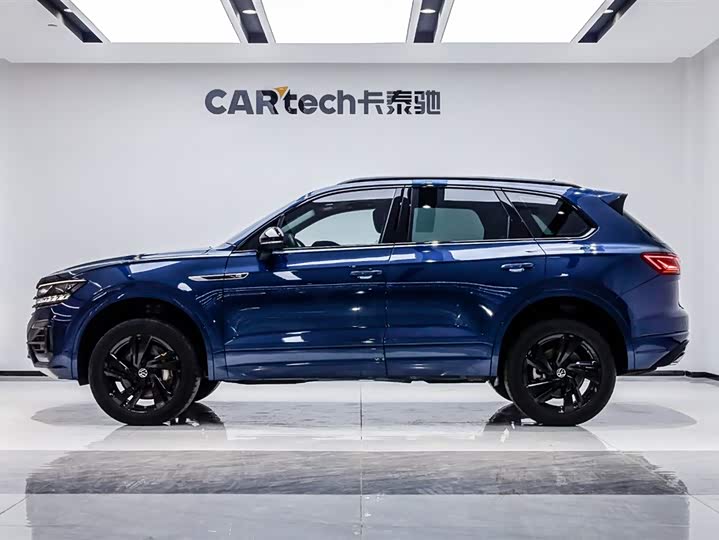 Volkswagen Touareg 2022 2022款 3.0TSI 锐享版 曜黑运动套装