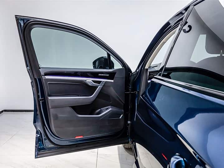 Volkswagen Touareg 2022 2022款 3.0TSI 锐享版 曜黑运动套装