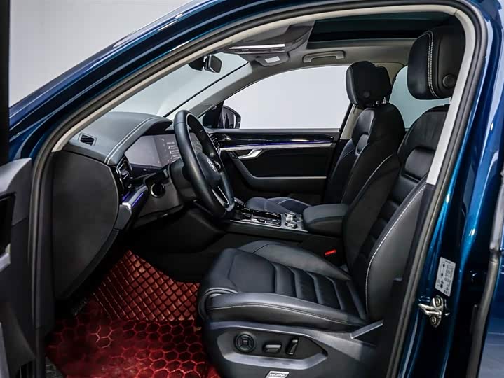 Volkswagen Touareg 2022 2022款 3.0TSI 锐享版 曜黑运动套装