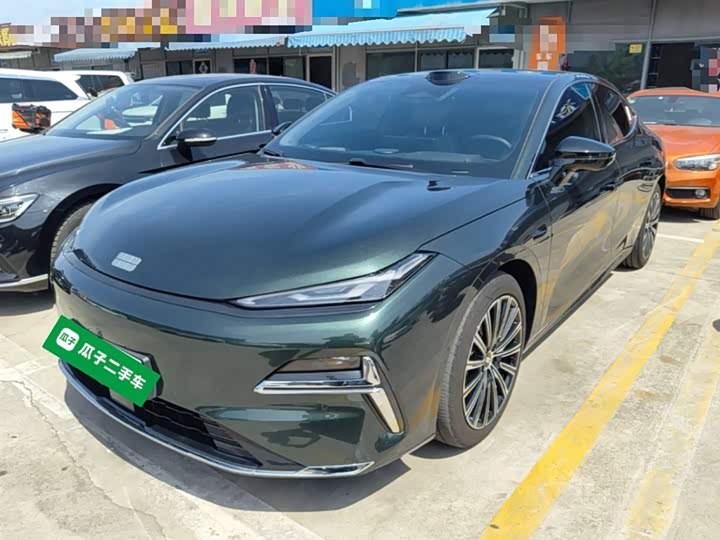 Фото 1 - Geely Galaxy Starshine 8 EM-i
