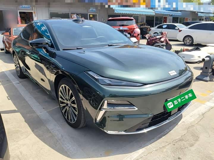 Фото 4 - Geely Galaxy Starshine 8 EM-i