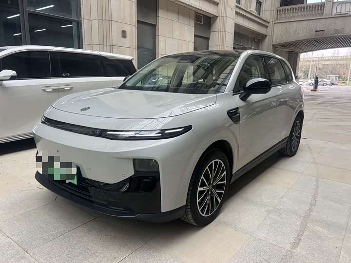 2025 Leapmotor B10