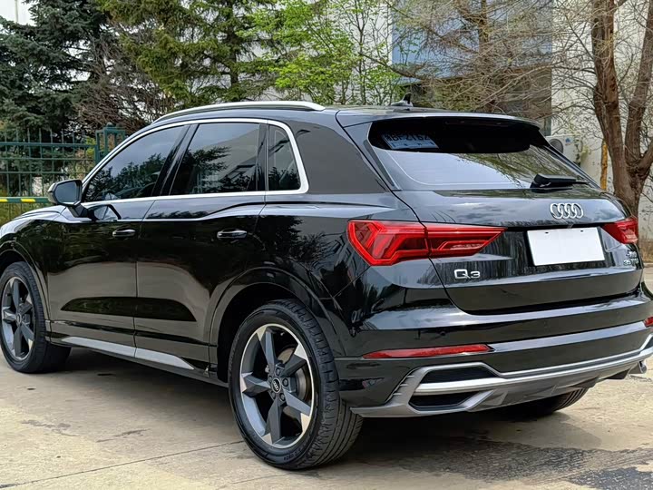 Zdjęcie 7 - Audi Q3