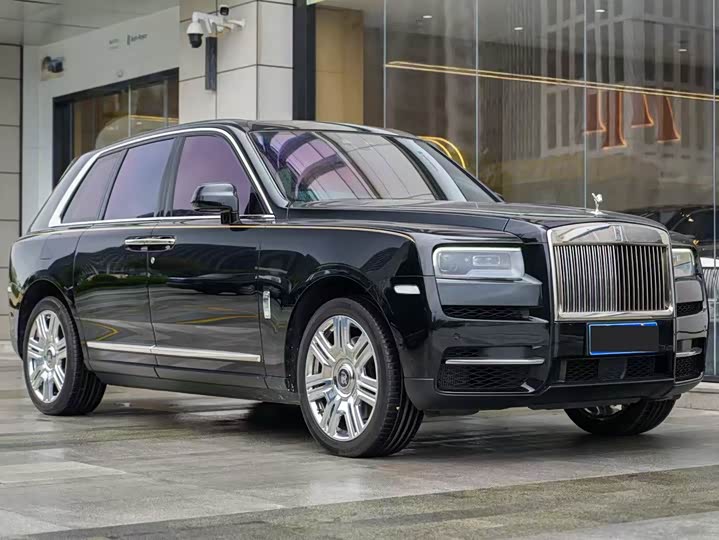 Фото 2 - Rolls-Royce Cullinan