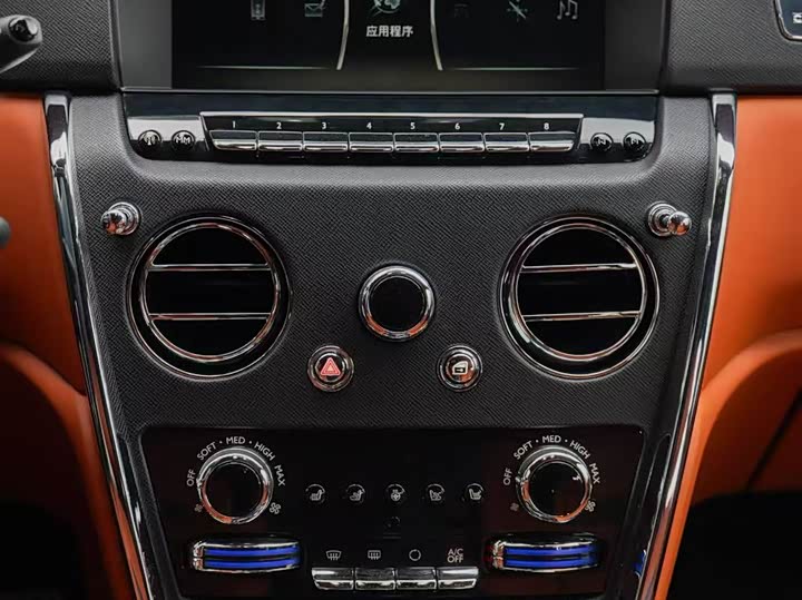Фото 5 - Rolls-Royce Cullinan