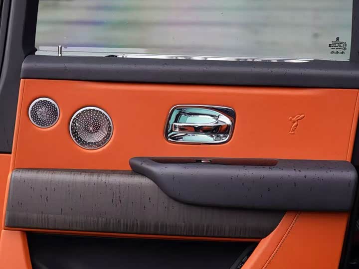 Фото 7 - Rolls-Royce Cullinan
