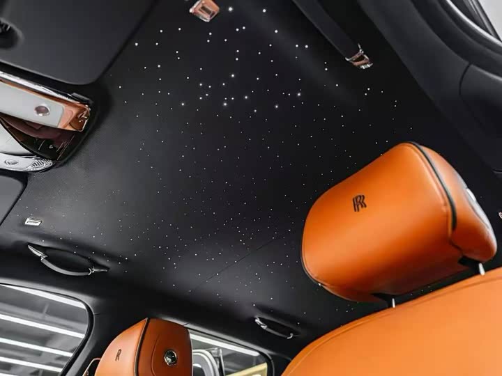 Фото 8 - Rolls-Royce Cullinan