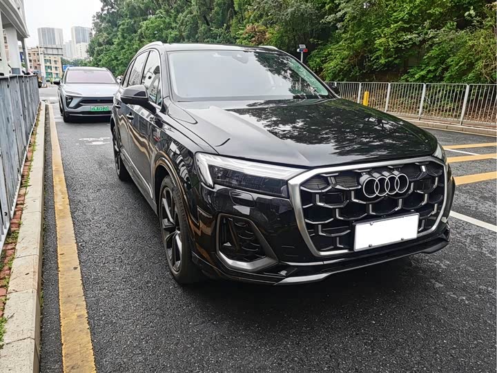 Audi Q7 2025 2025款 55 TFSI quattro S line运动型