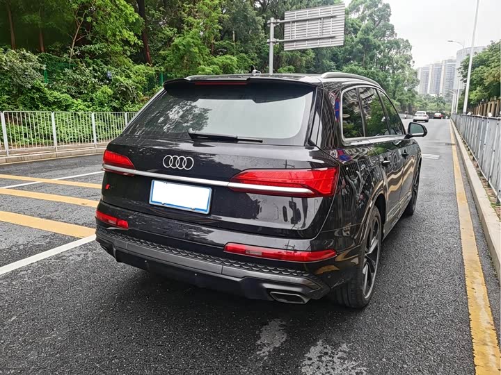 Audi Q7 2025 2025款 55 TFSI quattro S line运动型