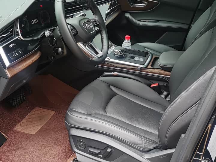 Audi Q7 2025 2025款 55 TFSI quattro S line运动型