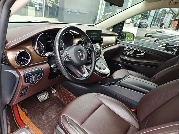 Mercedes-Benz V-Class 2021 2021款 V 260 L 长轴距豪华版