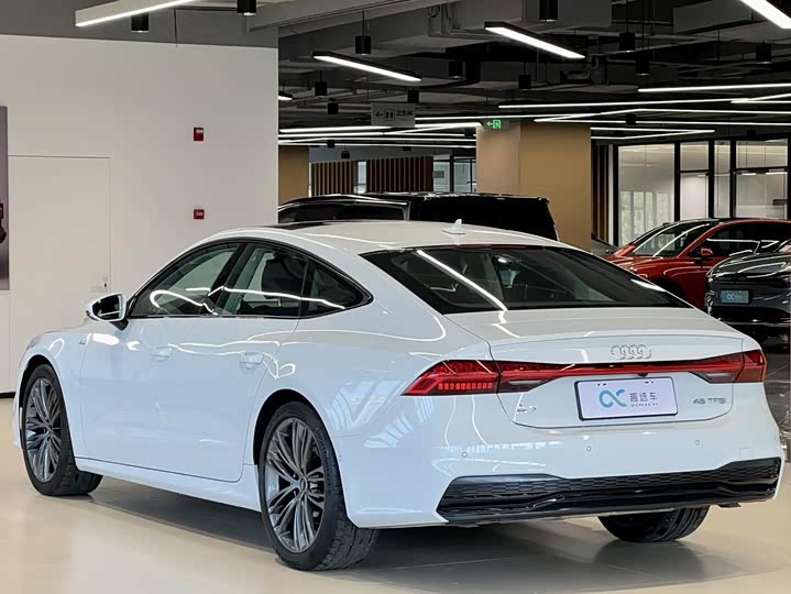 Фото 5 - Audi A7