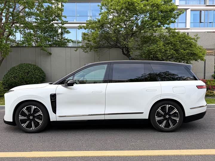 Nio ES8 2026 2026款 七座行政豪华版