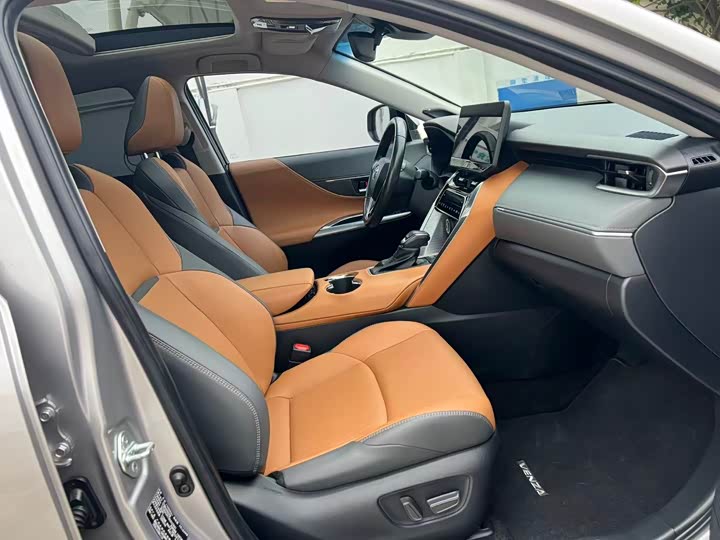 Фото 7 - Toyota Venza