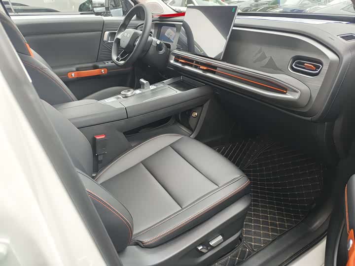 BAIC Beijing BJ30 2026 2026款 旅行家 1.5T DCT两驱七座版