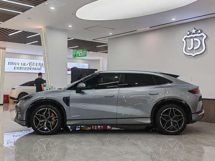 BYD Song L 2025 2025款 智驾版 602km 激光雷达四驱型