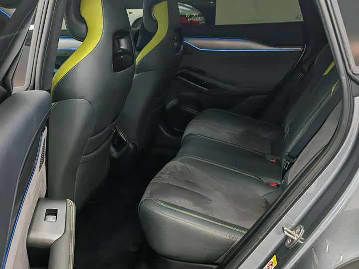 BYD Song L 2025 2025款 智驾版 602km 激光雷达四驱型