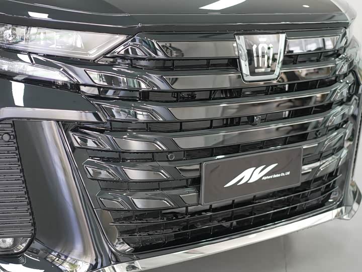 Toyota Vellfire 2025 2025款 皇冠 双擎 2.5L 墨金行政版
