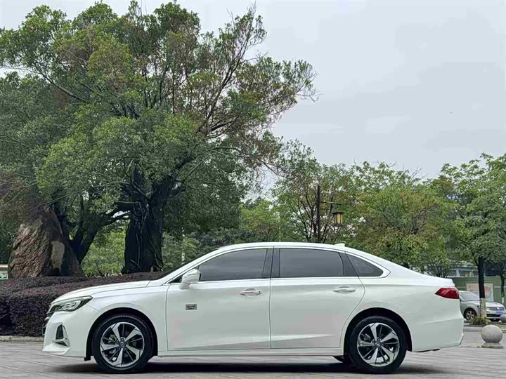 GAC Trumpchi GA6 2019 2019款 270T 自动尊享版